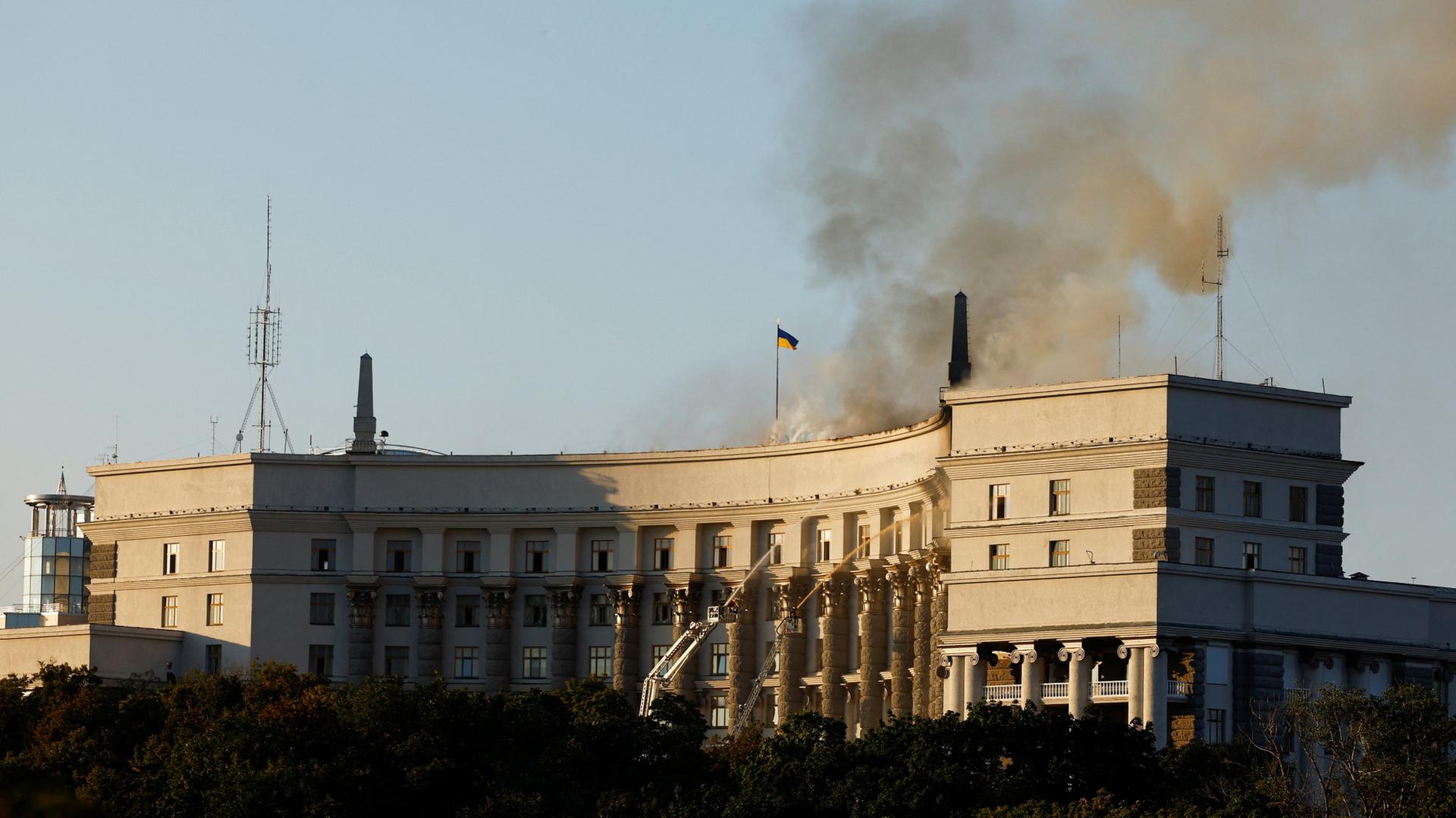 Ukraine-Liveblog: ++ Regierungsgebäude in Kiew brennt ++