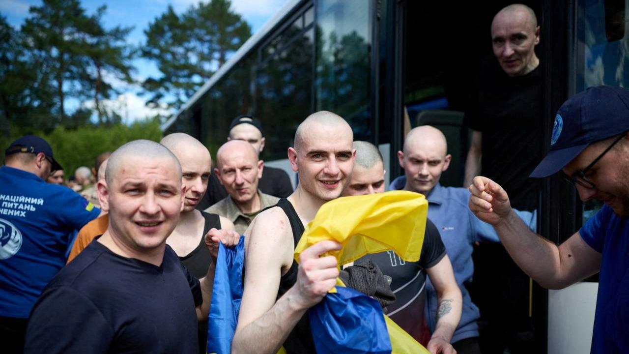 Krieg gegen die Ukraine: Kiew und Moskau tauschen Kriegsgefangene aus