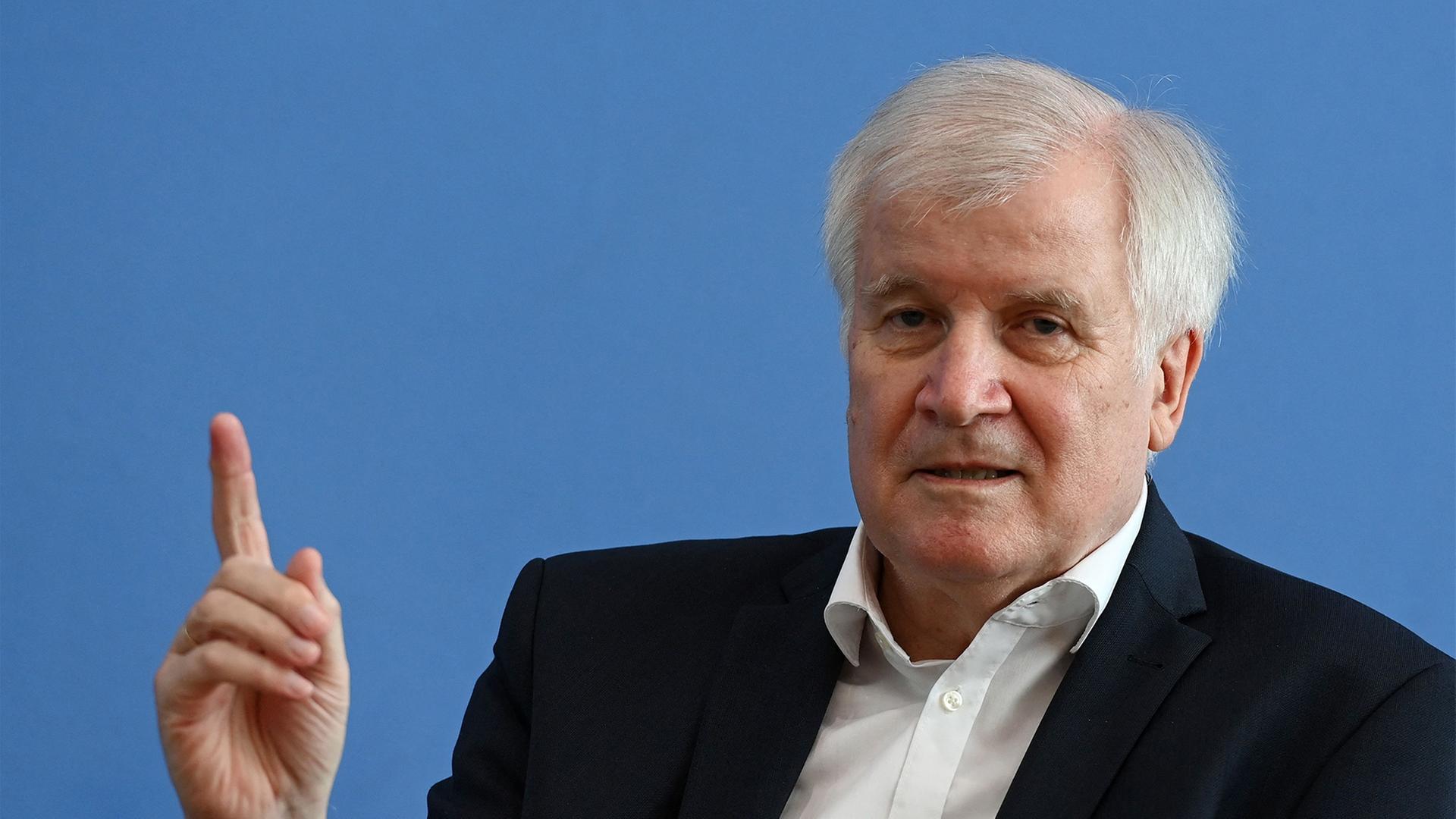 Horst Seehofer | AFP