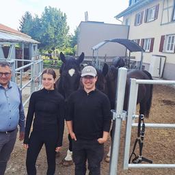 Blutreiterfamilie Elbs: Für Vater Markus, Tochter Hannah und Sohn Simon ist es ein Muss, beim Blutritt in Weingarten mitzureiten.