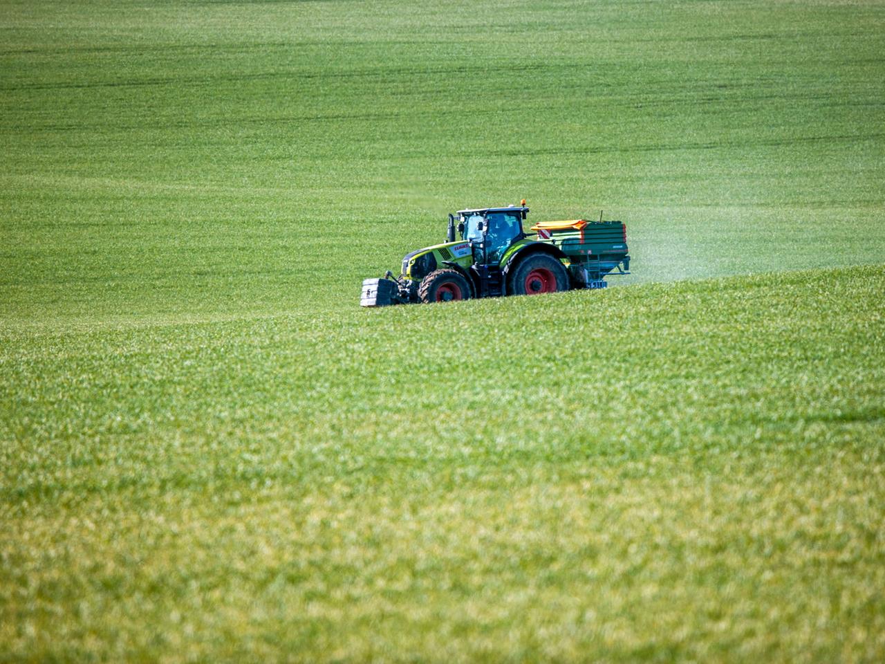 Hohe Dngerpreise: EU-Kommission will zustzliche Hilfen an Bauern zahlen