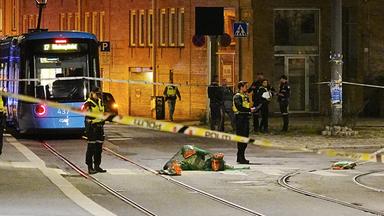 Rettungsdienste sind nach Berichten über eine Explosion in Oslo im Einsatz