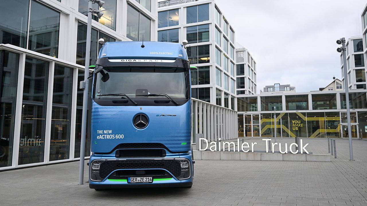 Gewinn von Daimler Truck um 80 Prozent eingebrochen