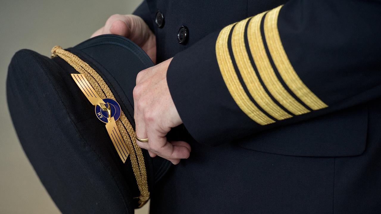 Lufthansa pilots accept collective agreement