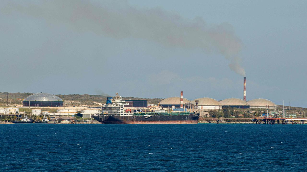 USA lassen offenbar russischen Öltanker nach Kuba