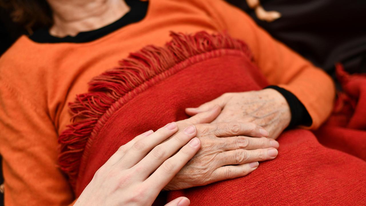 frankreich-erlaubt-sterbehilfe-f-r-schwerkranke-unter-auflagen