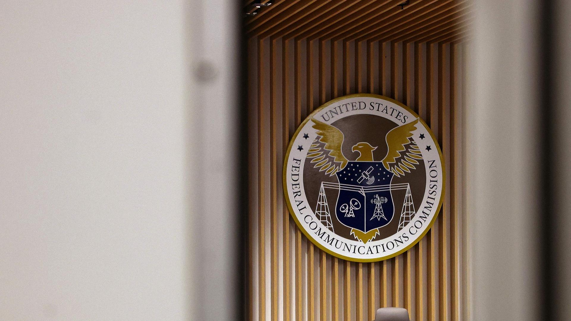 Das Logo der Federal Communications Commission (FCC) | Getty Images via AFP
