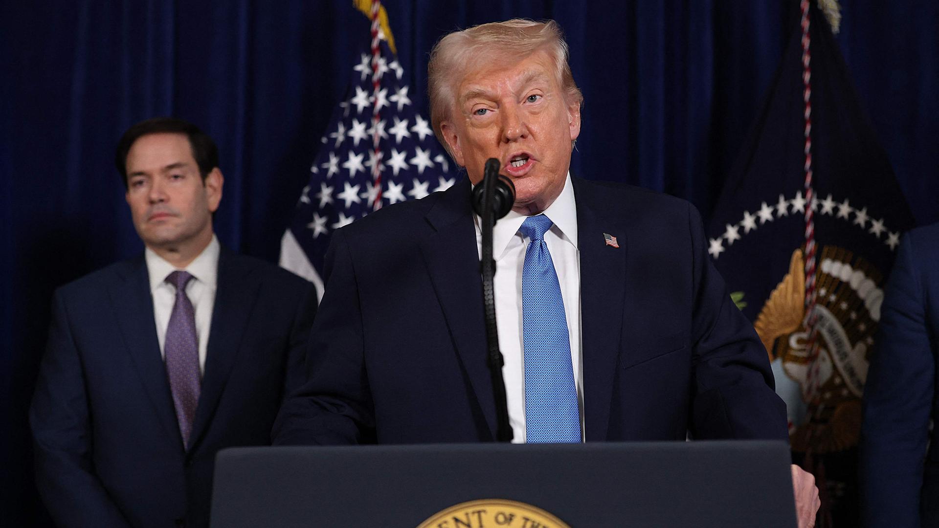 Liveblog zum US-Angriff: ++ Trump: USA wollen Venezuela vorerst selbst regieren ++