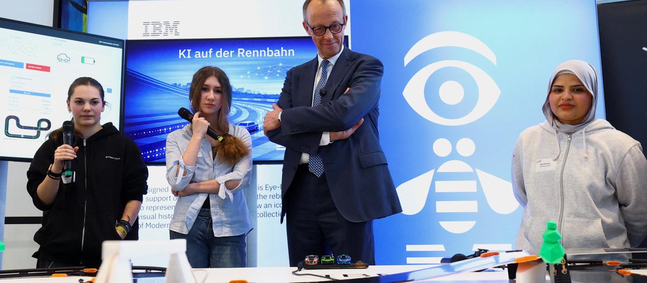 Friedrich Merz empfängt Schülerinnen zum Girls' Day im Kanzleramt