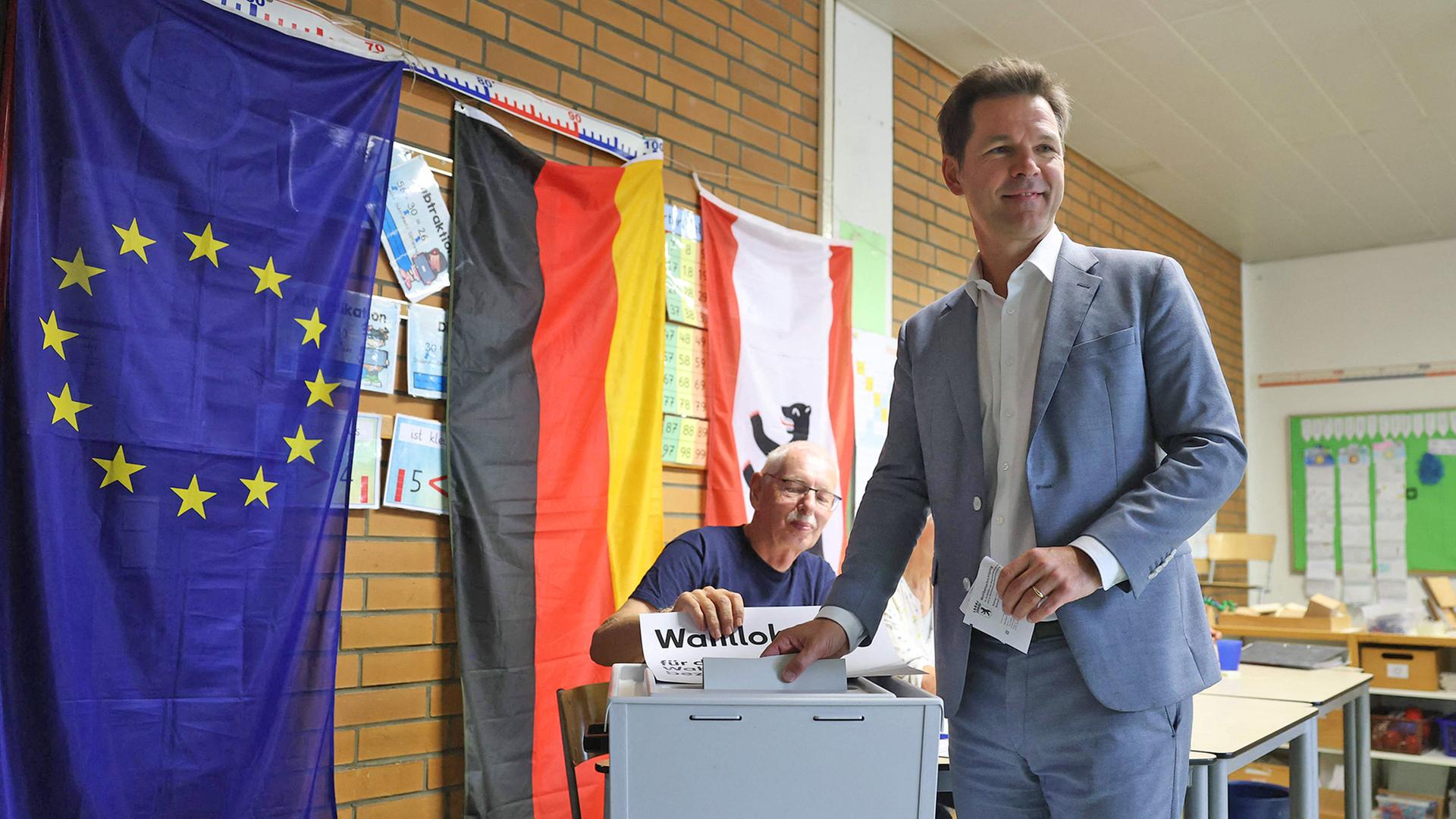 ++ Liveticker zur Berlin-Wahl: Auch SPD-Spitzenkandidat Krach an der Urne ++