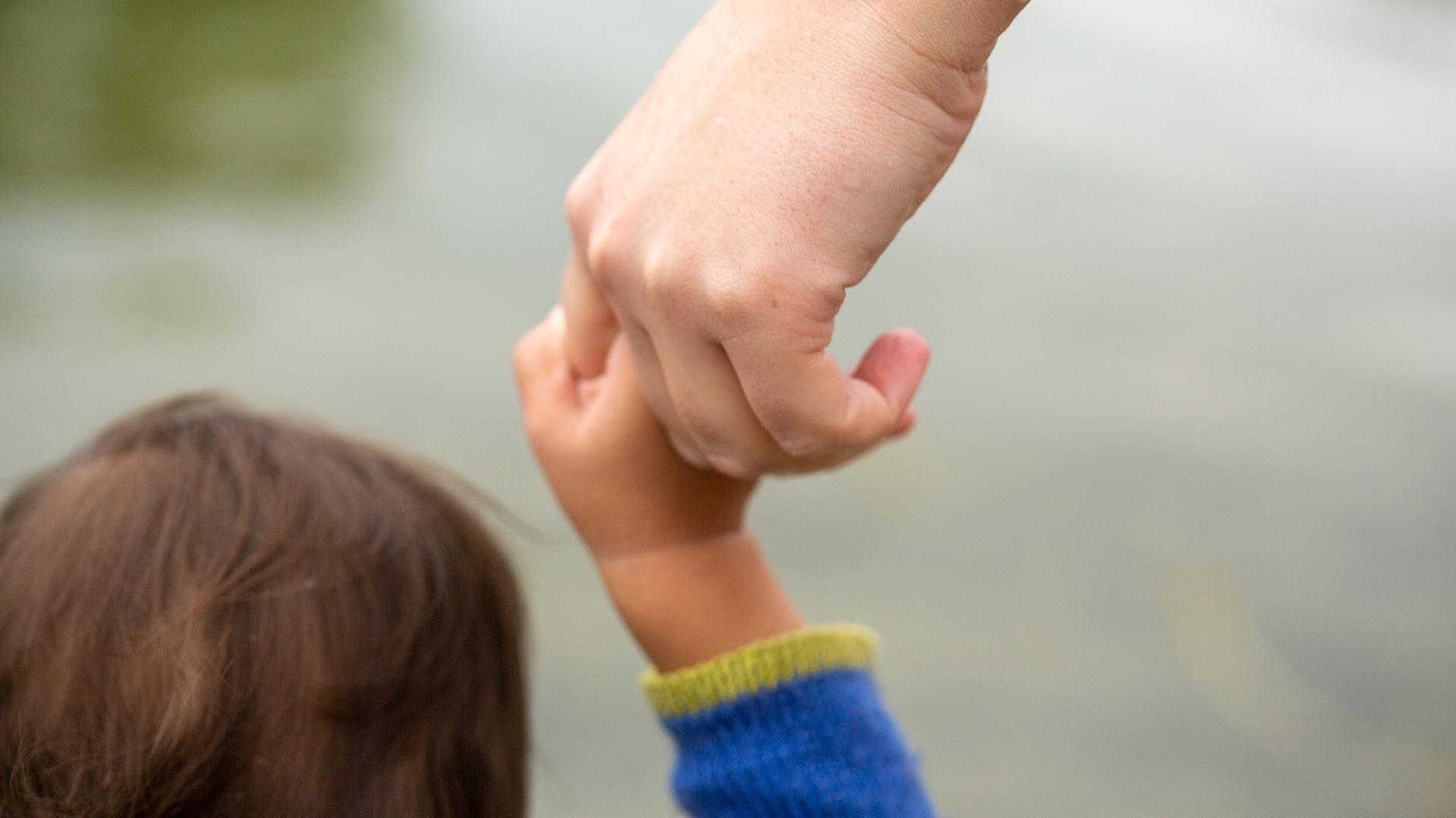 Berlin: Weniger Kinder in Pflegefamilien untergebracht - Plätze gesucht