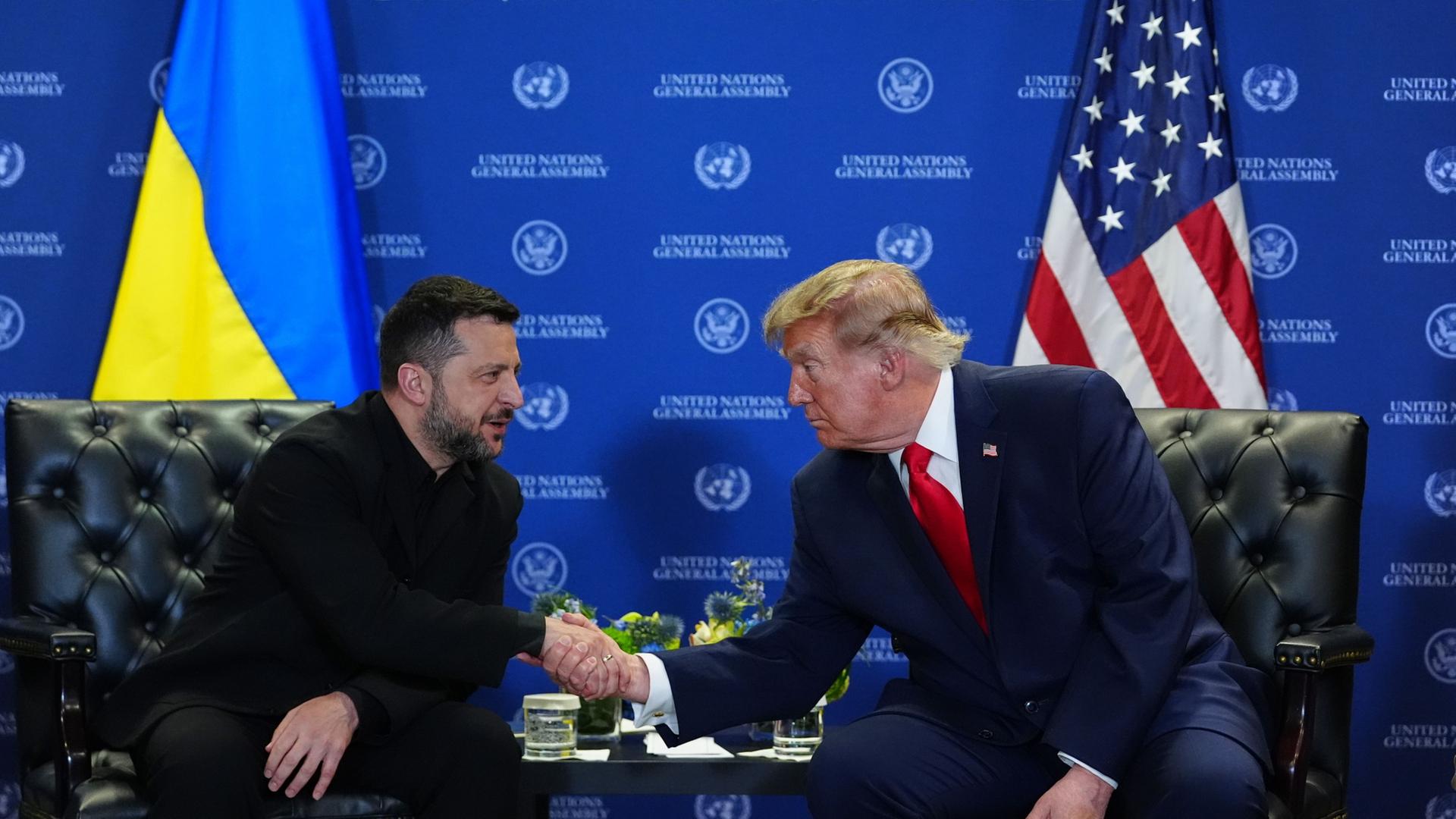 Trump und Selenskyj sprechen über Deeskalation mit Russland