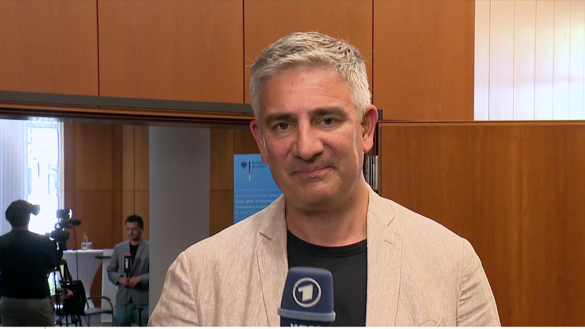 Expertentreffen zu Niedrigwasser: Rupert Wiederwald, WDR