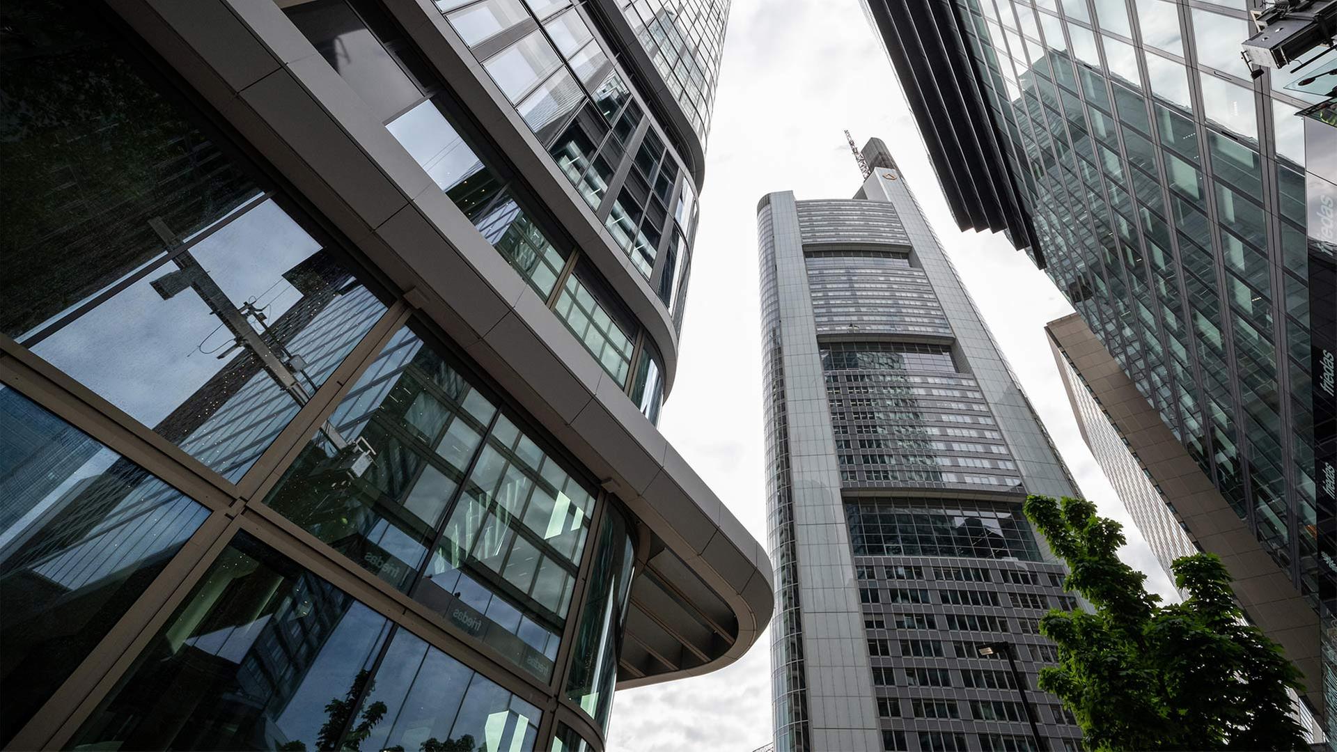 Commerzbank-Übernahme: Was auf Beschäftigte und Mittelstand zukommt