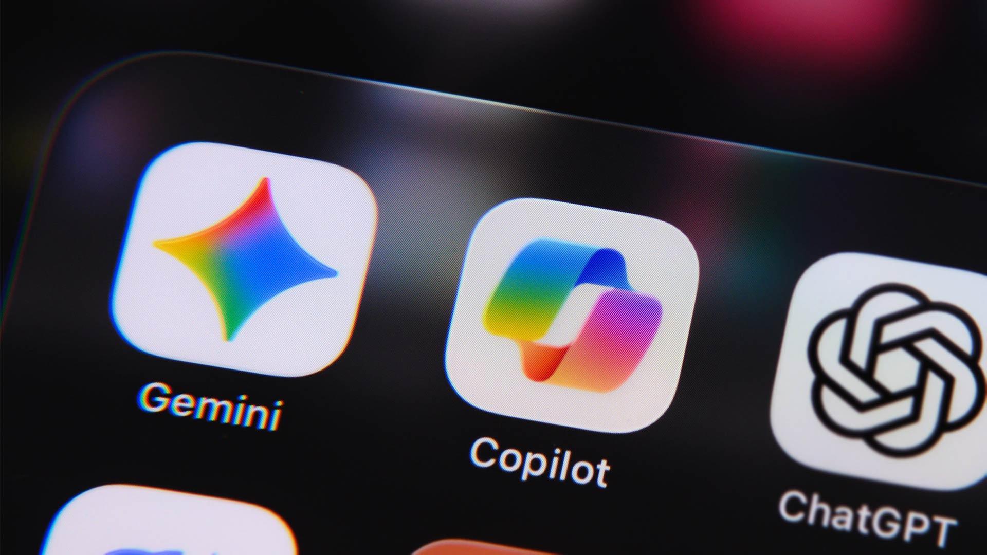 KI Apps Gemini und Copilot. | picture alliance / NurPhoto