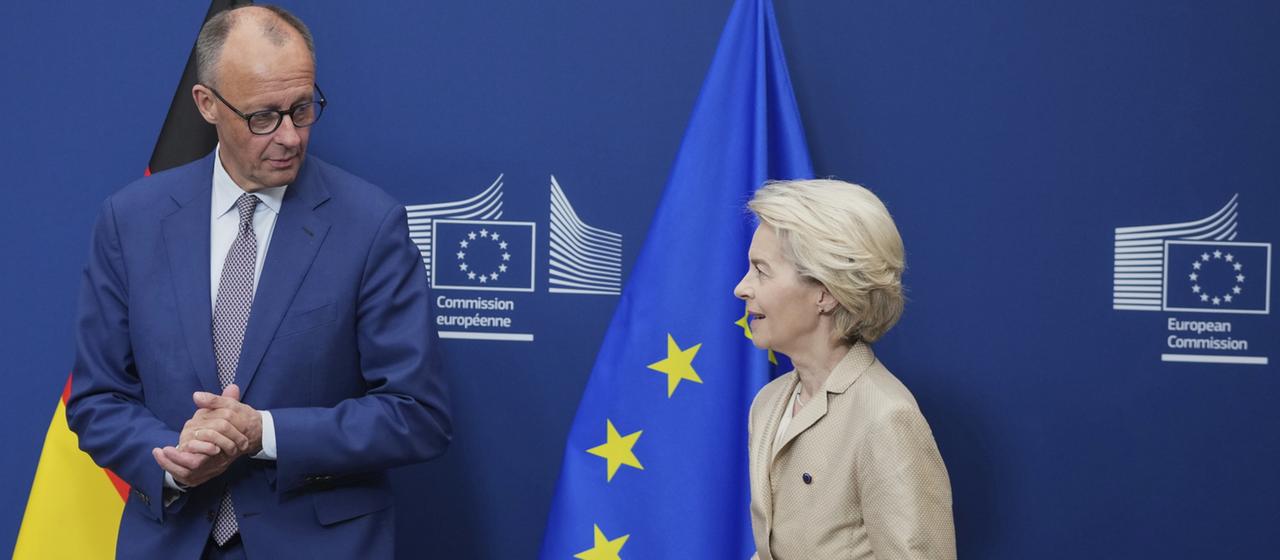 Friedrich Merz und Ursula von der Leyen (Archivbild: 9. Mai 2025) | dpa Friedrich Merz und Ursula von der Leyen (Archivbild: 9. Mai 2025)