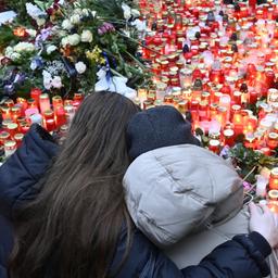 Menschen trauer in Prag