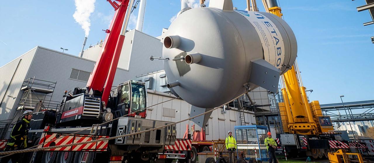 Power-to-Heat-Anlage von InfraLeuna und 50Hertz am Chemiestandort Leuna.