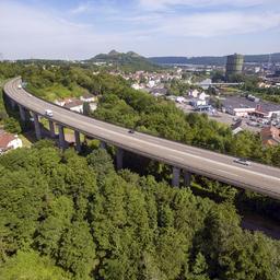 Autobahn A620, die Rosseltalbrücke in Völklingen-Wehrden