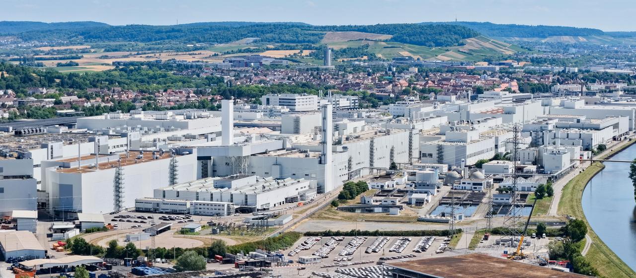Blick auf das Werk des Autoherstellers Audi in Neckarsulm
