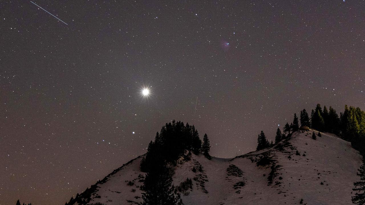 Sternenhimmel im Februar: Venus trifft auf Merkur und Saturn