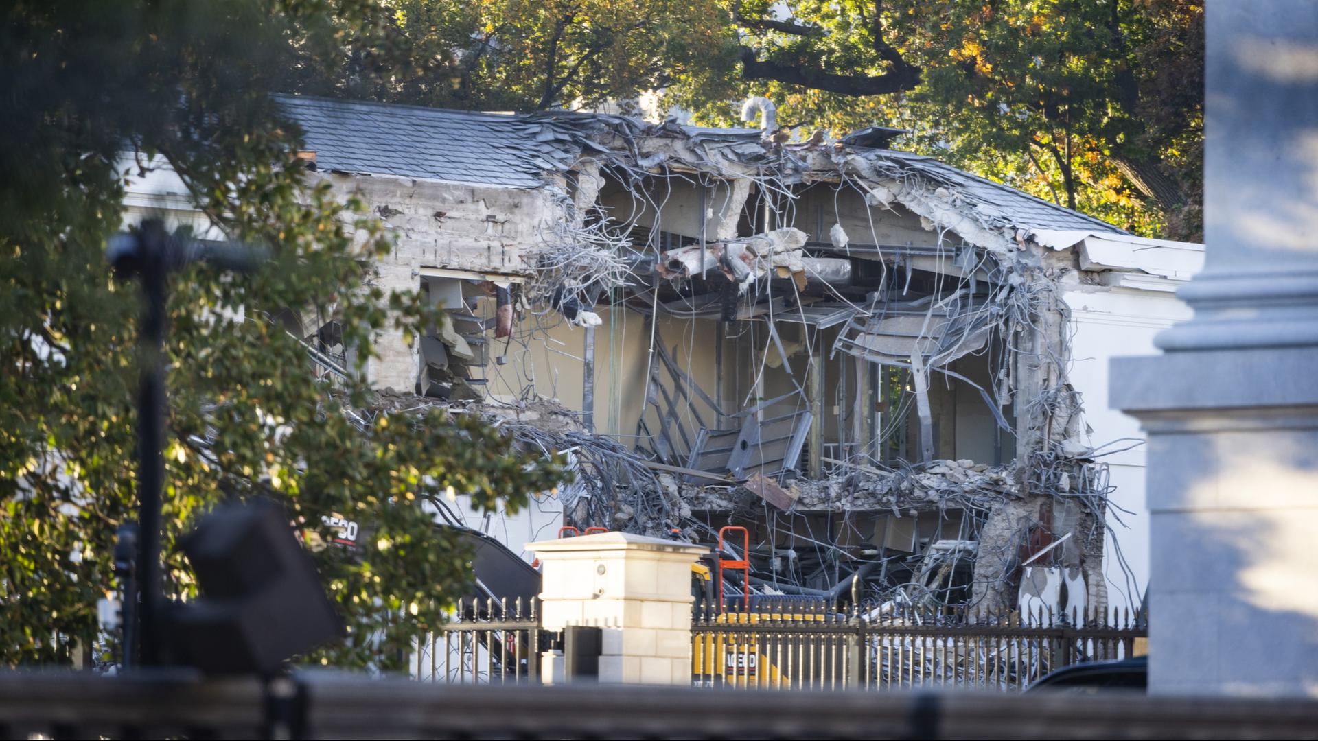 Abrissarbeiten am Ostflügel des Weißen Hauses in Washington | EPA
