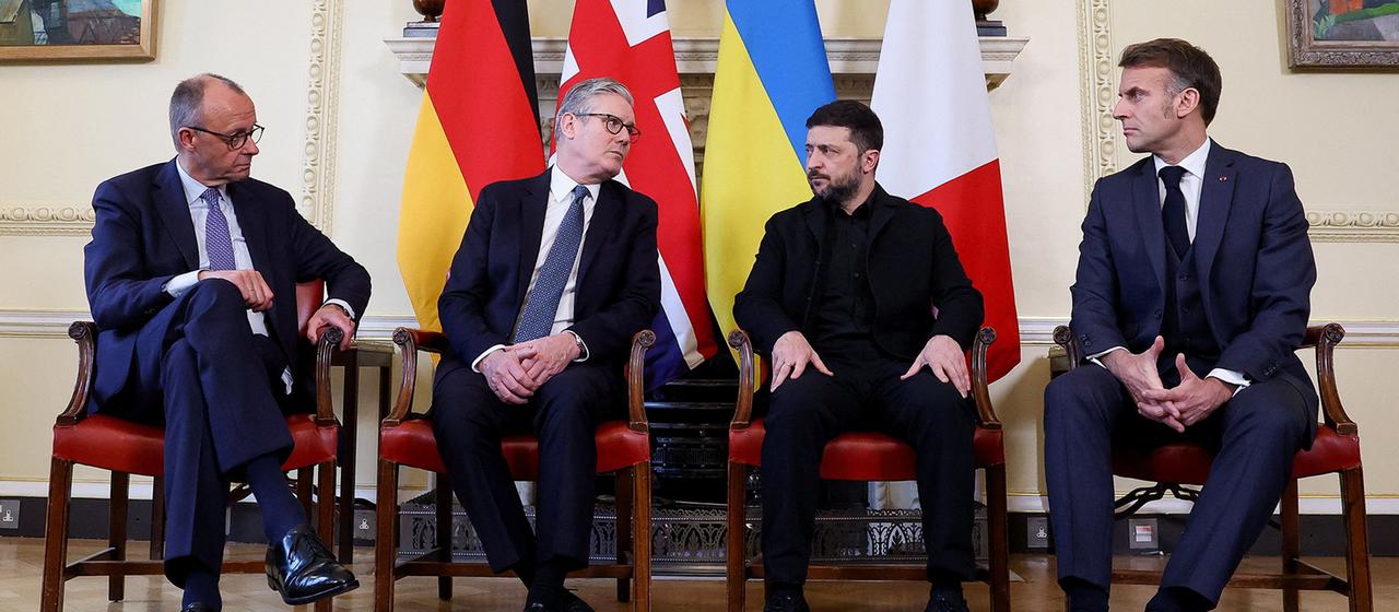 Friedrich Merz (l-r), Keir Starmer, Wolodymyr Selenskyj und Emmanuel Macron (Archivbild vom 08.12.2025)