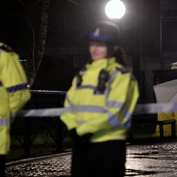 Polizisten sperren ein Gebiet in Salisbury ab.