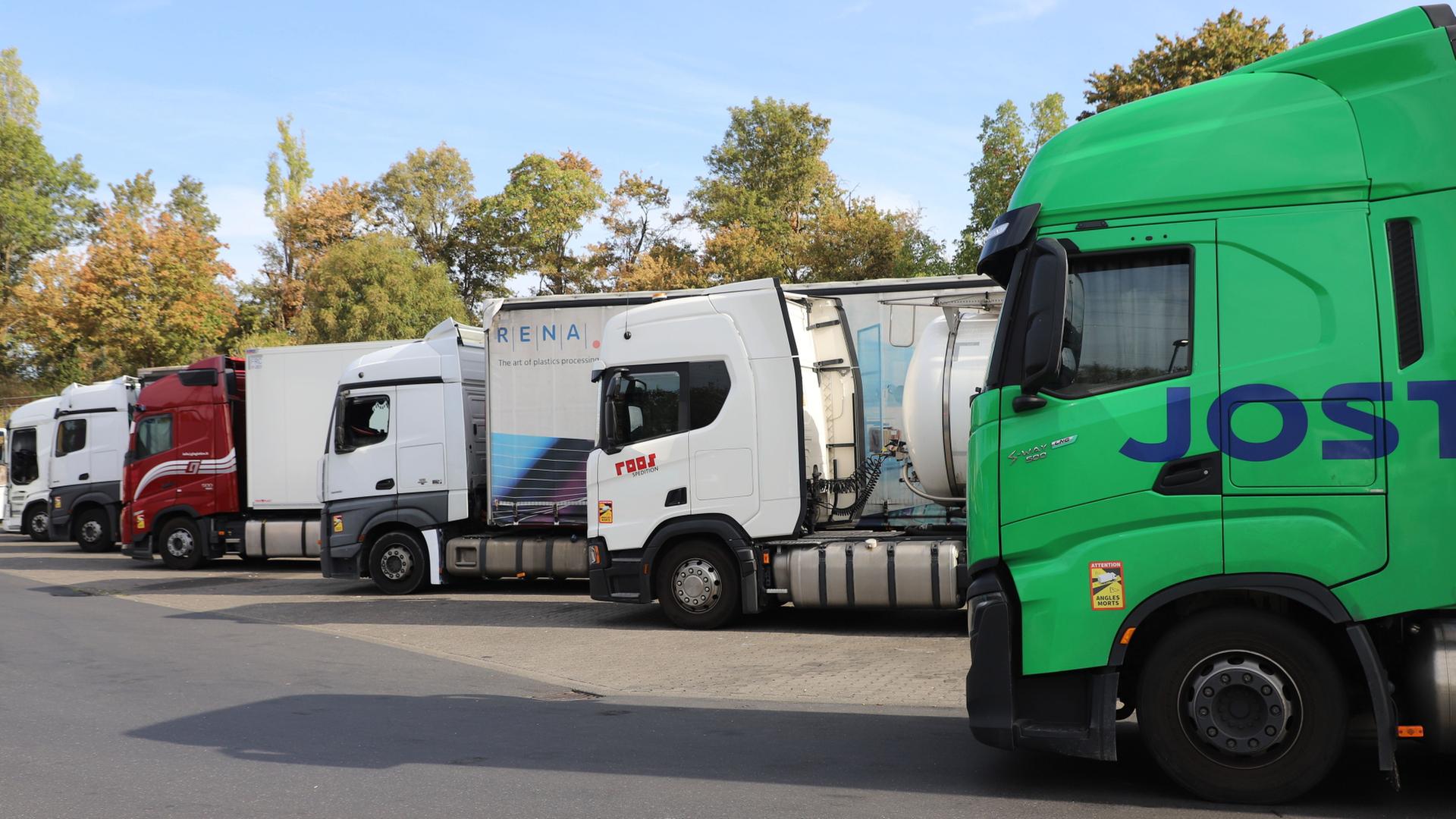 Weitere Bundesländer lockern Lkw-Sonntagsfahrverbot
