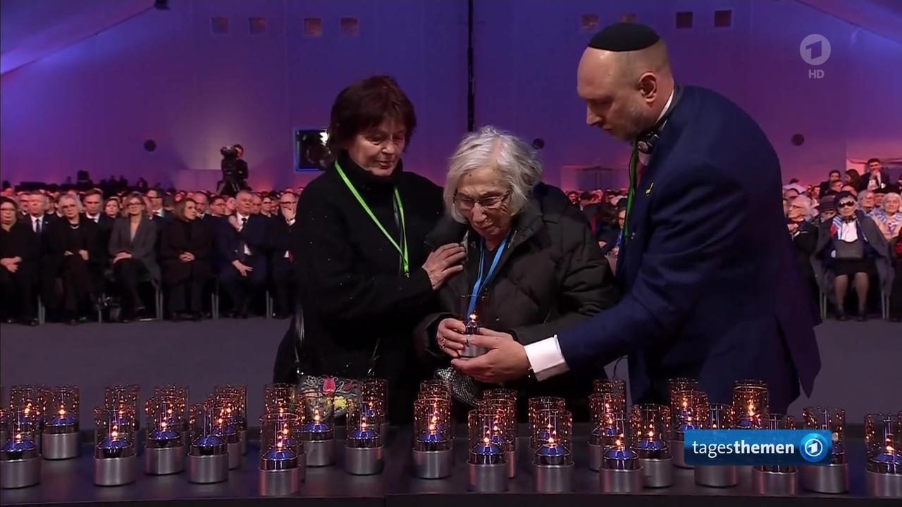 Gedenk- und Mahnfeier zum 80. Jahrestag der Befreiung des ...