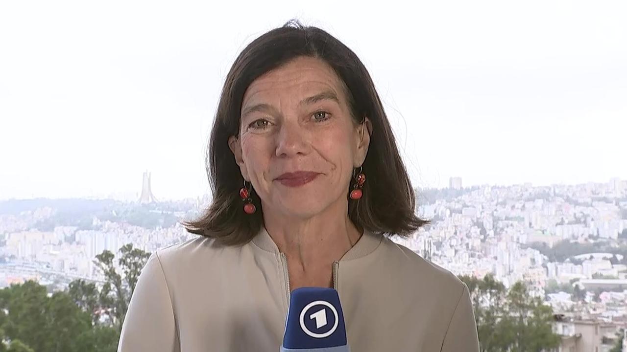 Papst Leo XIV. beginnt erste Afrika-Reise in Algerien - Kristina Böker