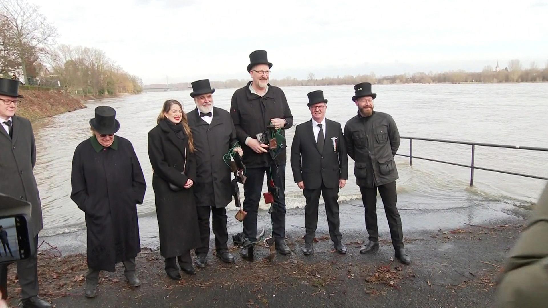 Abschluss Karnevalssession: Portemonnaie-Auswaschen in Bonn