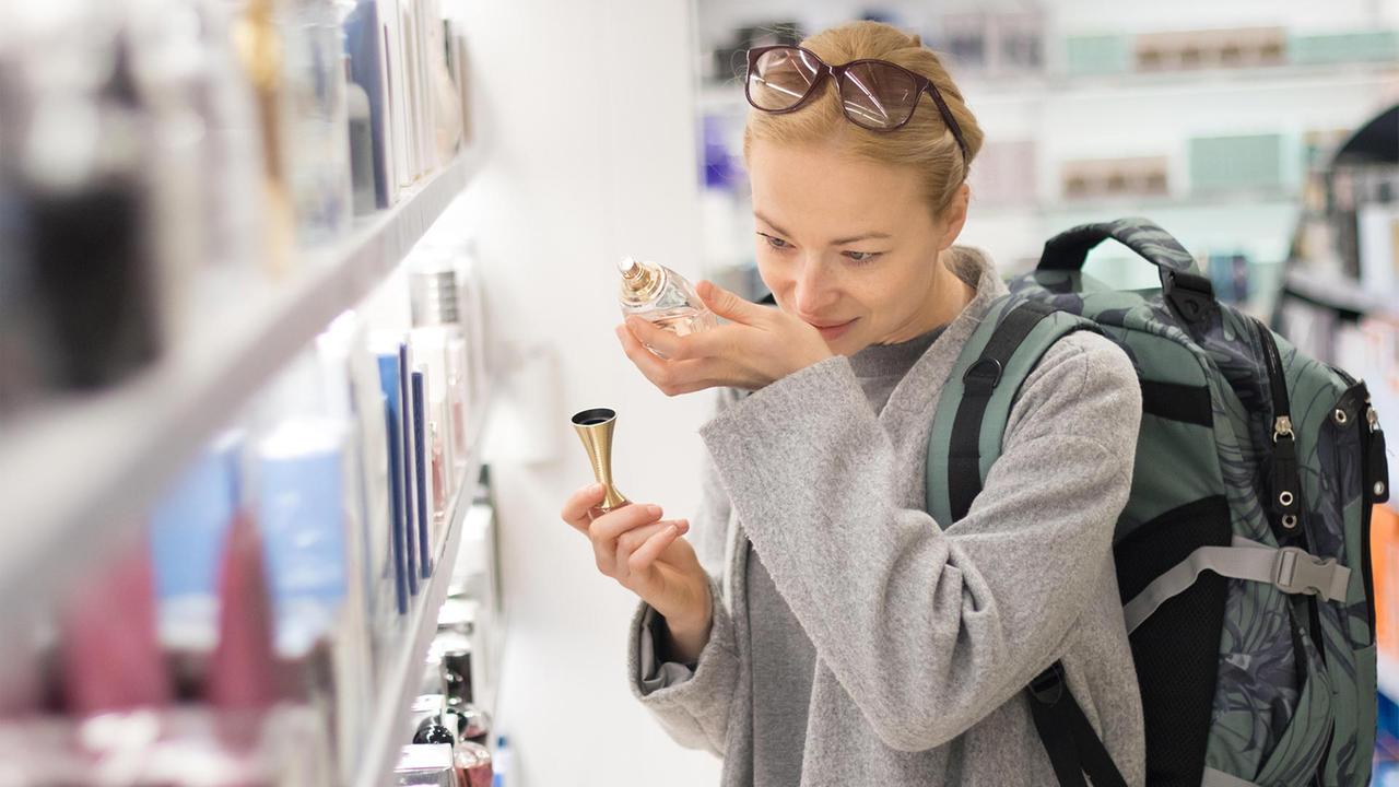 Falschbehauptungen über Parfüm im Umlauf