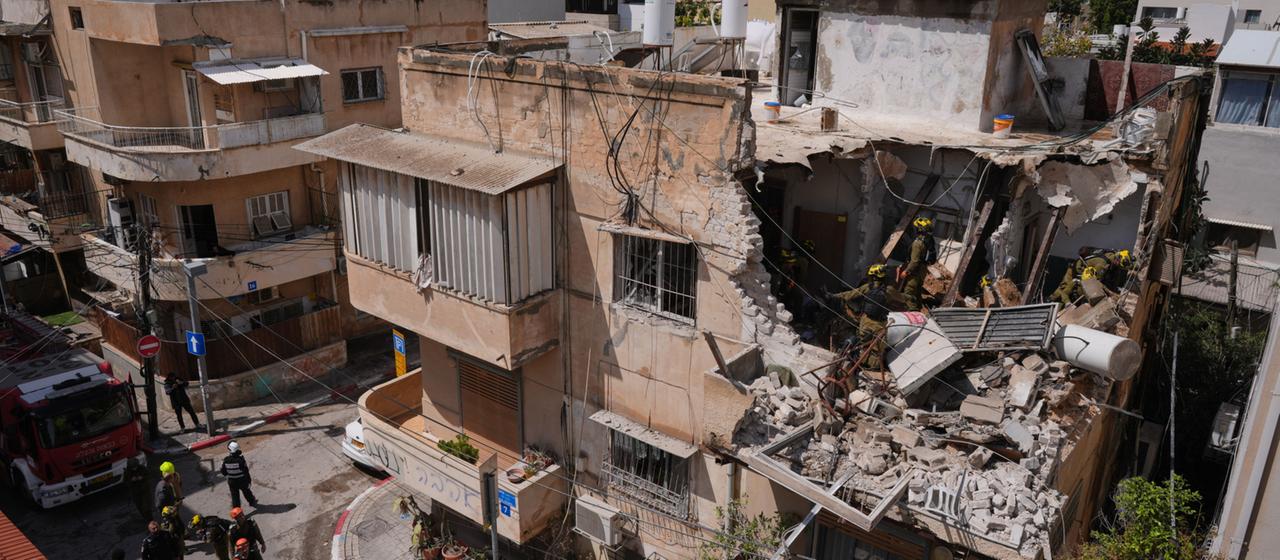 Aufnahme eines zerstörten Wohnhauses in Tel Aviv