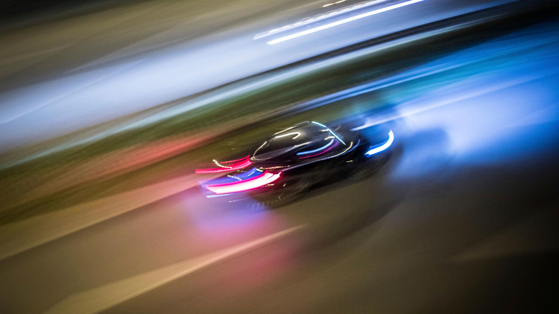 Schwerverletzter durch Autorennen auf A1 bei Unna