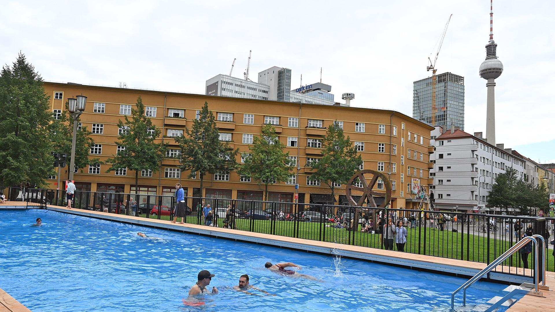 Volksbühne sagt Schwimmbad-Aktion für schwarze Community ab