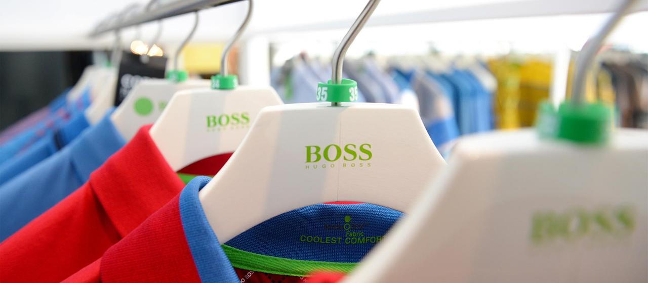 Kleidung von Boss.