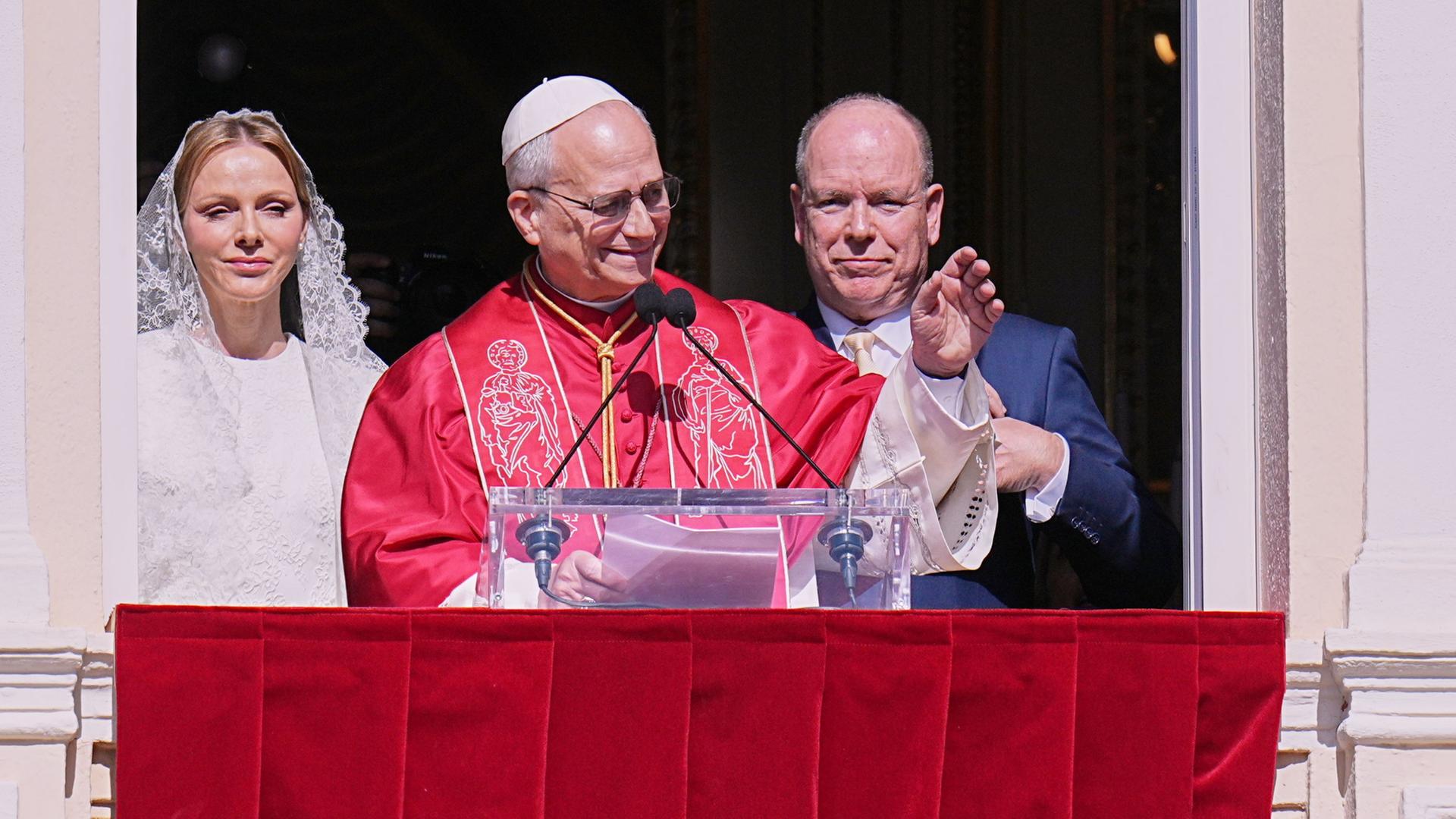 Papst Leo XIV. und Fürst Albert II. in Monaco.  | Laurent Cipriani/AP/dpa