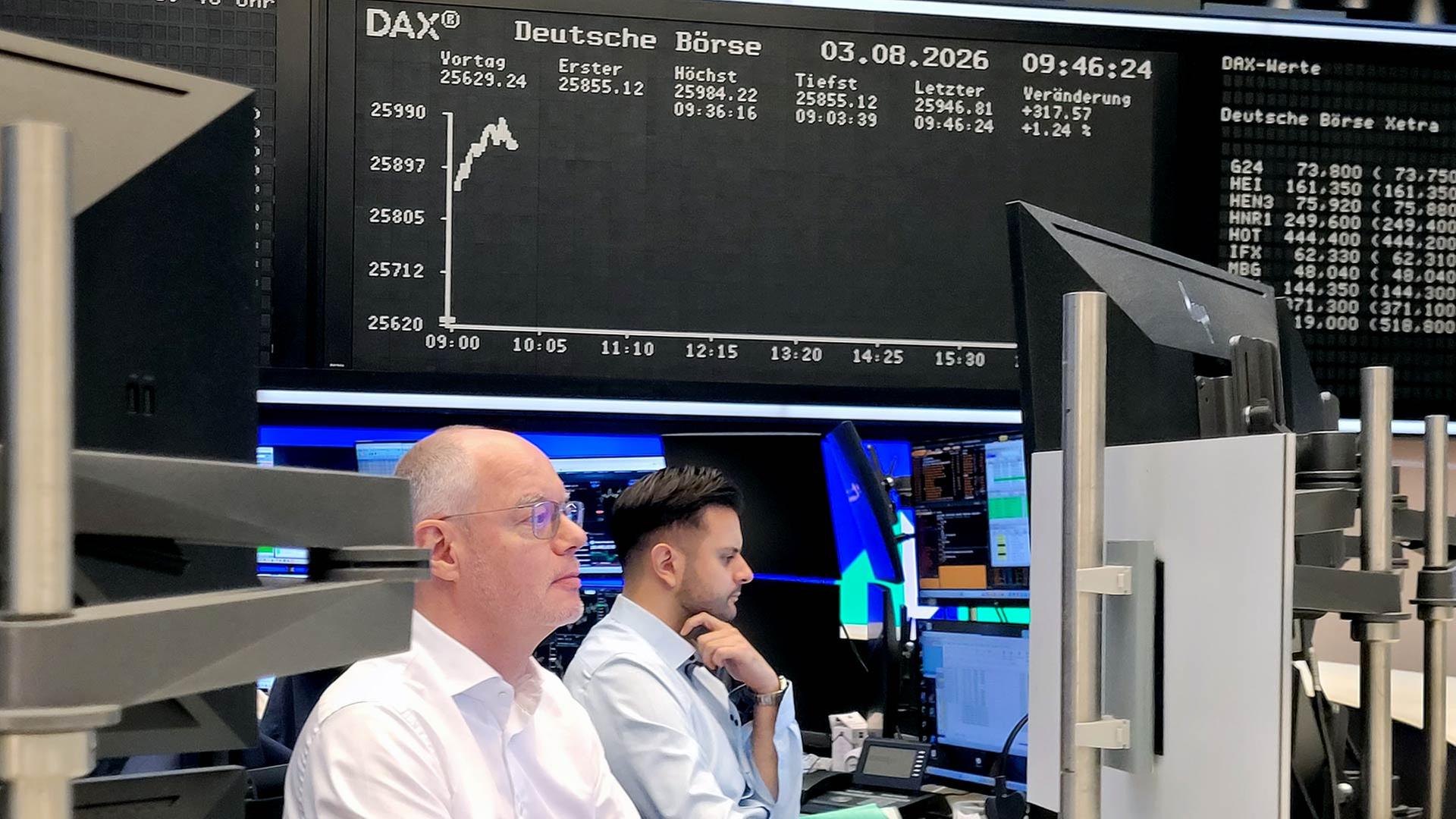 Börse in Frankfurt: DAX erreicht neuen Rekord Börse in Frankfurt: DAX erreicht neuen Rekord