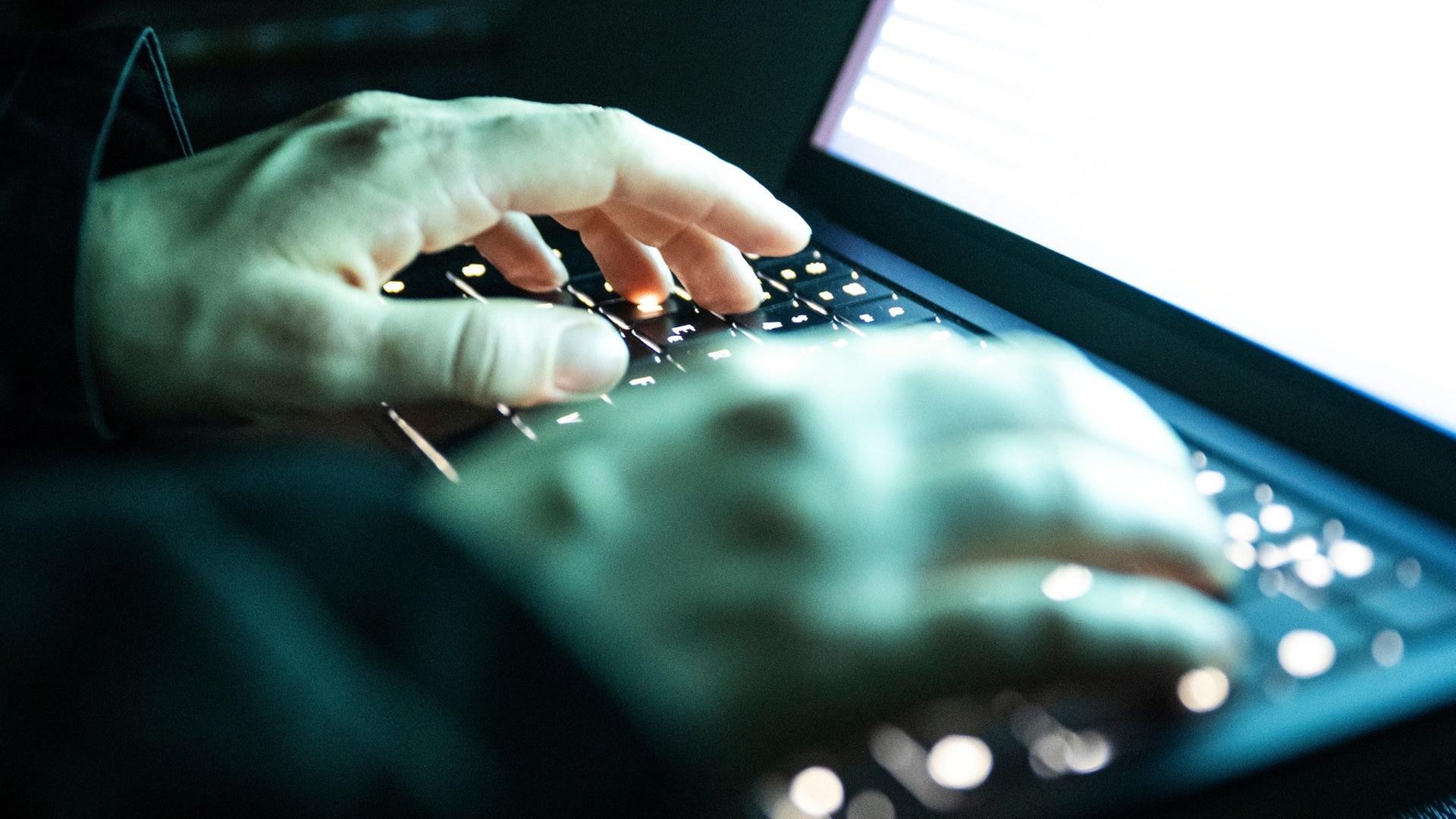 Das rät ein Experte Nutzern nach weltweiter IT-Sicherheitslücke