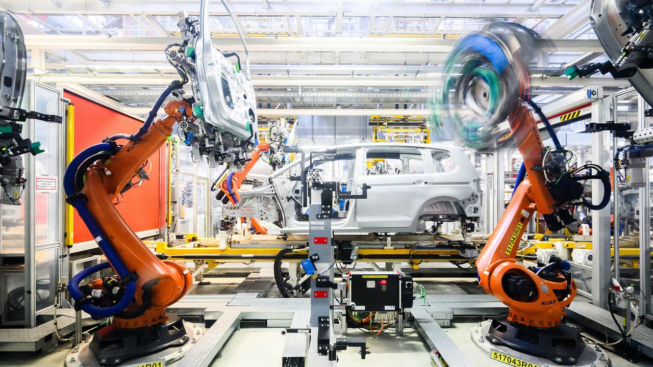 Lage des VW-Konzerns: "Ein Sparprogramm allein ist keine Strategie"