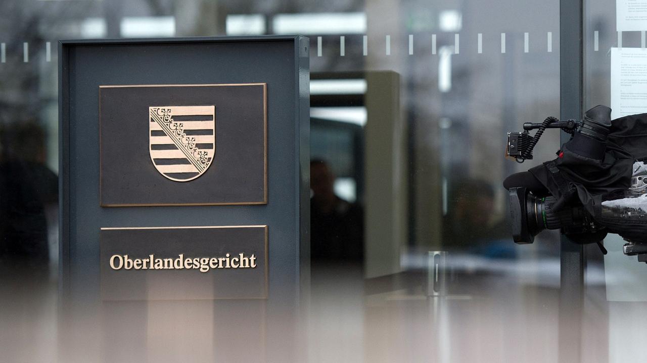 Mutmaßliche NSU-Unterstützerin Susann Eminger vor Gericht