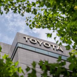 Toyota steht am Headquartergebäude des Autoherstellers in Japan.