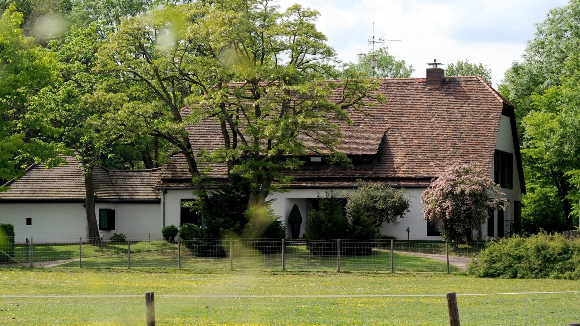 Außenaufnahme der sogenannten Dienstvilla des Landes Baden-Württemberg auf dem Gelände des Schlosses Solitude  | dpa Bildfunk, picture alliance / dpa | Marijan Murat