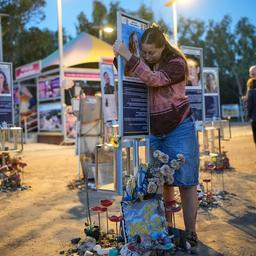  Menschen gedenken dem Hamas-Angriff auf Israel