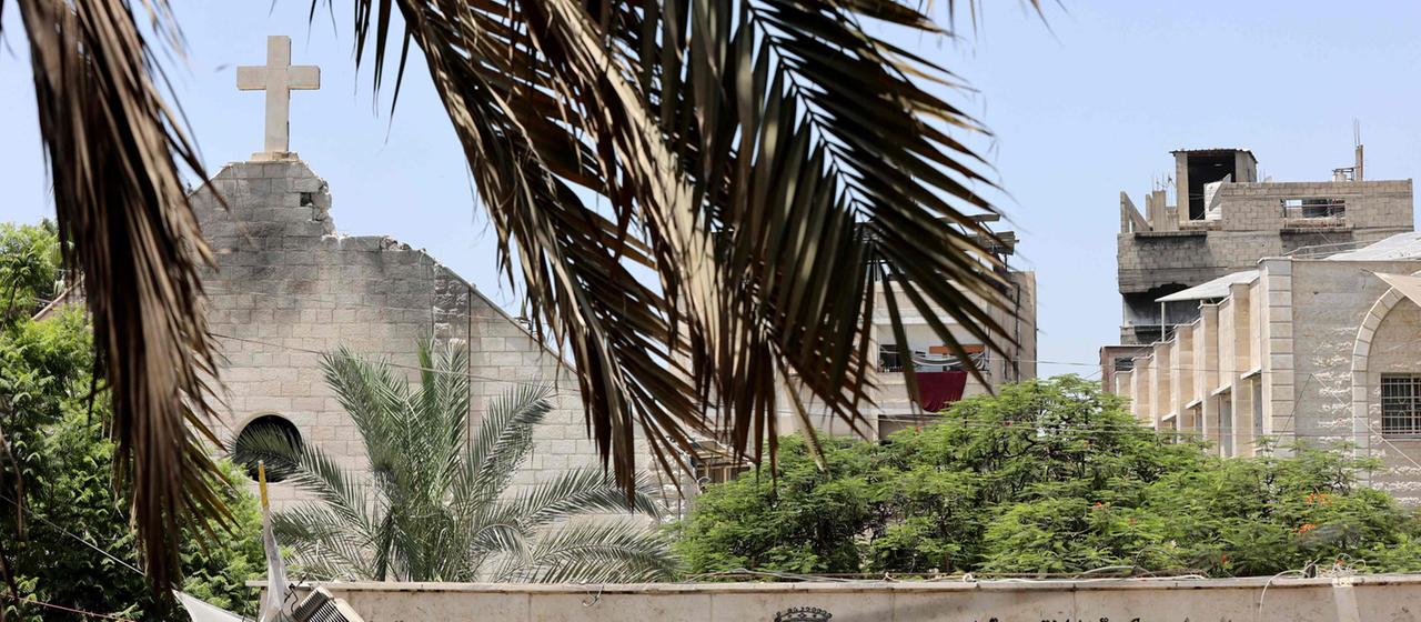 Beschädigte Kirche der Heiligen Familie in Gaza-Stadt.