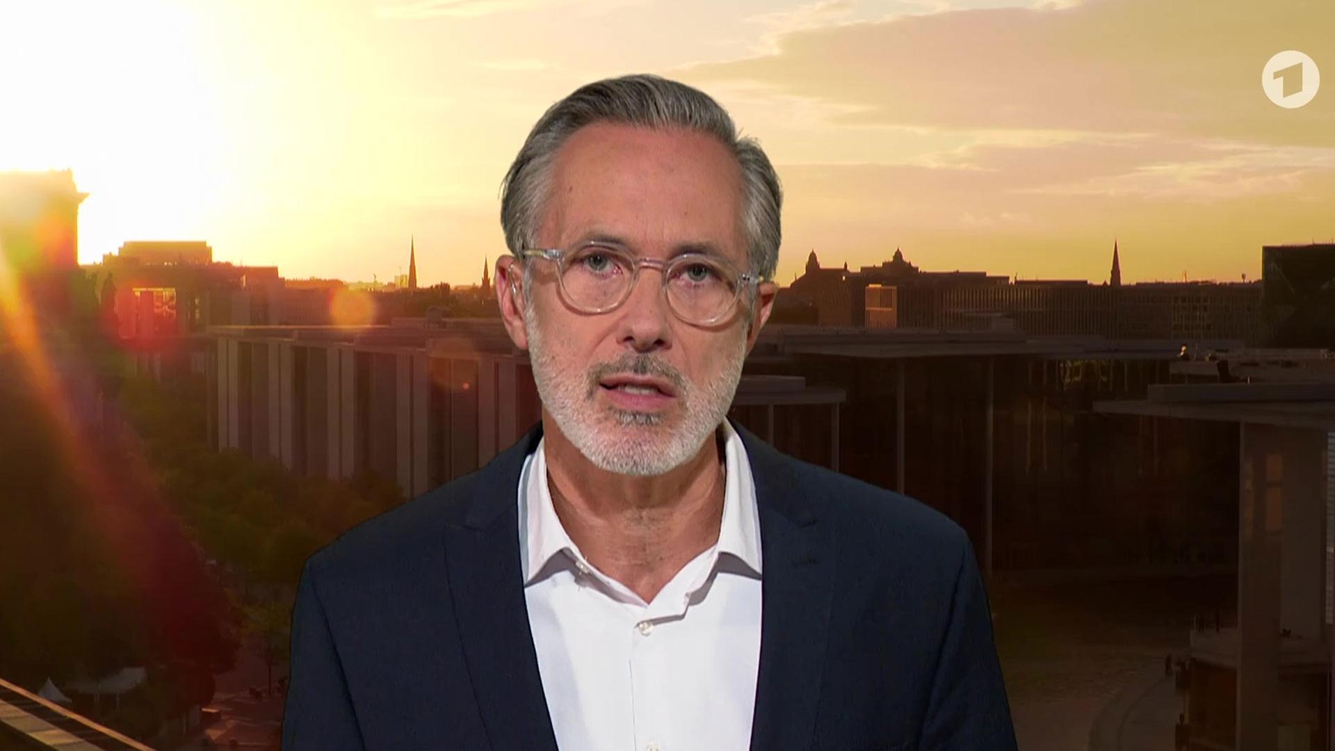 Michael Götschenberg, ARD-Terrorismusexperte, über die laufende Polizeifahndung nach dem Sabotageversuch am Stromnetz