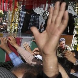 In Teheran wird der ermordete Offizier der Revolutionsgarden, Hassan Sayyad Khodaei beigesetzt