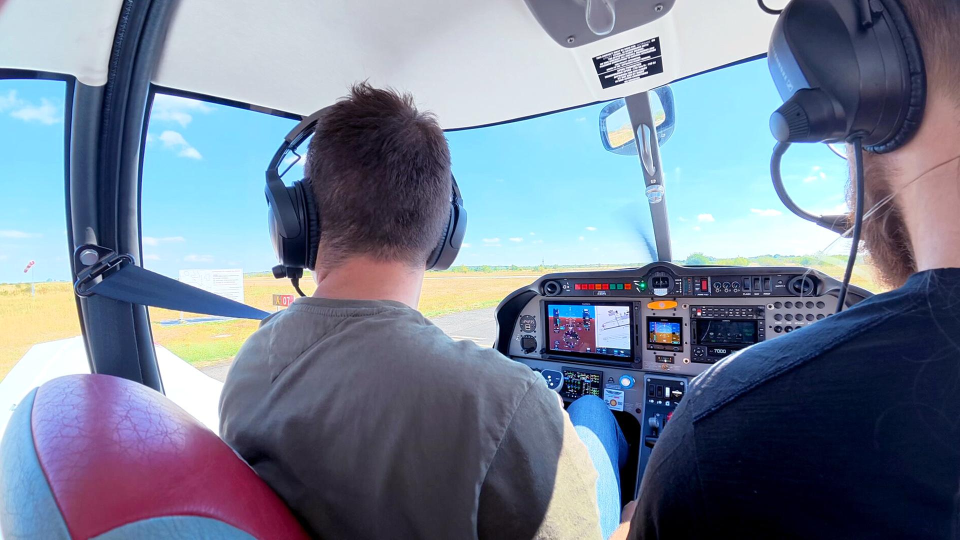 Waldbrände: Wie die Flugsicherung in Langen der Feuerwehr aus der Luft hilft
