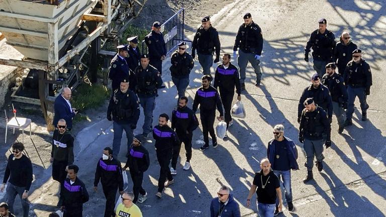 Abschiebezentren in Drittstaaten können zulässig sein